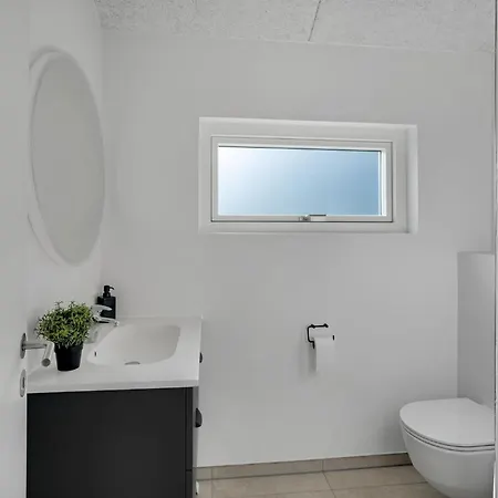 Сasa de vacaciones Amazing In With Indoor Swimming Pool