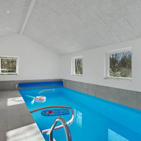 Amazing In With Indoor Swimming Pool Сasa de vacaciones Oksbøl